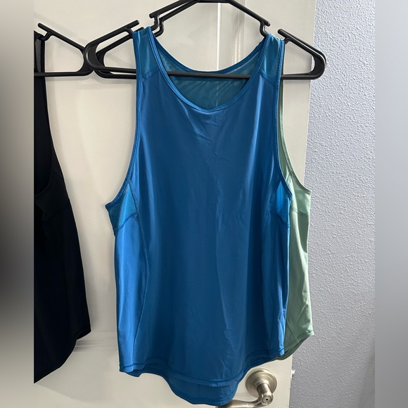 Lululemon Sculpt tank bundle - Picture 4 of 6